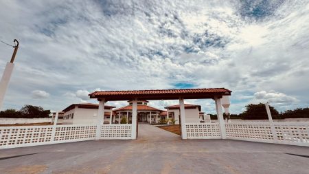 Escola da Malhadinha é inaugurada após mais de 11 anos de abandono e inicia aulas na nova estrutura